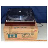 Working Denon DP-37F turntable, dust cover missing