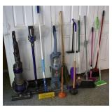Lot: 12' extension pole with scrub brush, Dyson DC