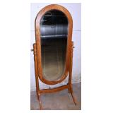 Oak Cheval Mirror, 28x23x62'h; as is