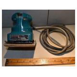 Makita working finish sander model B04510; as is