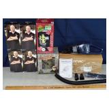Lot: Pawn Stars bobble-heads, Grinch Car Buddy, Ca