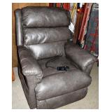 La-Z-Boy working Luxury-Lift Power recliner; as is