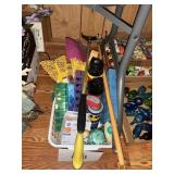 Grabbers- bulbs- sprays- misc lot