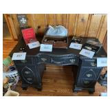 Knee hole desk
