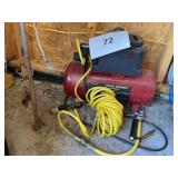 Oiless  air compressor 3 gal air
