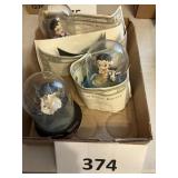 Betty Boop figurine collection in globe lot of 3