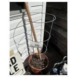 Planter- tomato cage - snow measure post lot