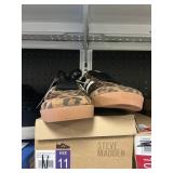 Steve Madden sneaker size 11