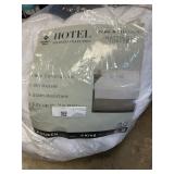 Hotel Coll. down alt mattress topper King