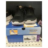 Skechers mens sneaker size 11