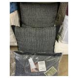 Town & Country Terra throw pillows 3 ct