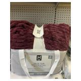 Faux fur pillows 2 pack 22inx22in