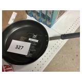 Non- stick fry pan