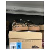 Steve Madden sneaker size 9