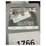6-pc Soft washed sheet set Queen
