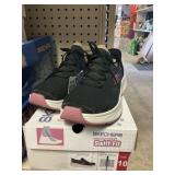 Skechers ladies sneaker size 10