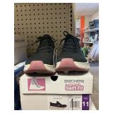 Skechers ladies sneaker size 11