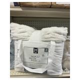 Faux fur pillows 2 pack 22inx22in