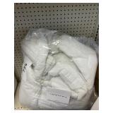 Tahari comforter - Unknown size
