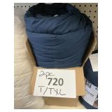 T/TXL 2pc Comforter set