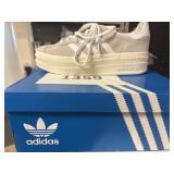 Adidas Gazelle bold W size 7