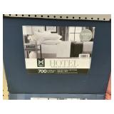 Hotel Coll 700tc Queen sheet set
