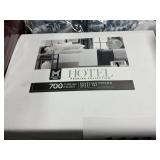 Hotel Coll twin XL 700tc sheet set