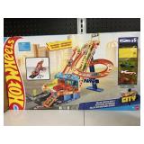 Hot Wheels roller coaster rally city