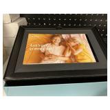 Aura photo frame