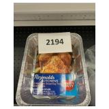 Reynolds 8 med roasting pans w/ lids