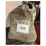 Intex air mattress - Unknow size - NO box