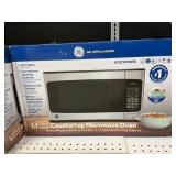 GE 1.1 cu ft microwave