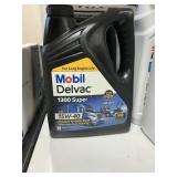 Mobil Delvac 15W-40    1 gal