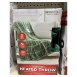 Oversized heated throw