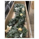 Pre-lit 9ft decorated garland