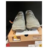 Skechers swift fit mens moc toe  size 8