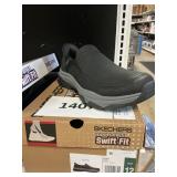 Skechers mens Izaiah size 12