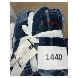 Plush throw 60inx70in