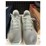 Skechers sneakers size 11