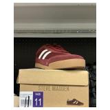 Steve Madden sneaker size 11
