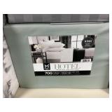 Hotel Coll king 700tc sheet set