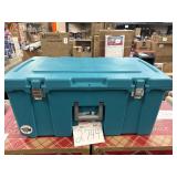 Sterilite tote on wheels