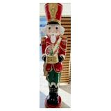 6ft Pre-lit muscial grand nutcracker