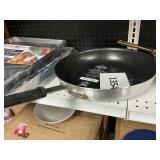 Fry pan  non-stick large