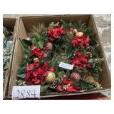 Pre-lit 32in decorated wreath
