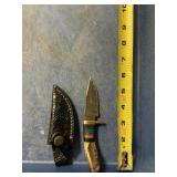 Fixed blade knife handmade Damascus steel