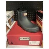 Hunter womens Chelesa boot size 6