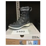 Eddie Bauer womens snow boot size 9