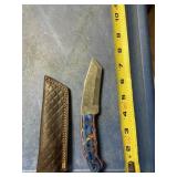 Fixed blade knife handmade Damascus steel