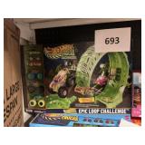 Hot Wheels epic loop challenge